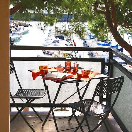 Apartamento La Terrazza Tra Pini E Mare San Bartolomeo Al Mare Habitación foto